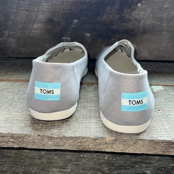 Tom’s canvas shoes size 10 silver - Picture 4 of 4